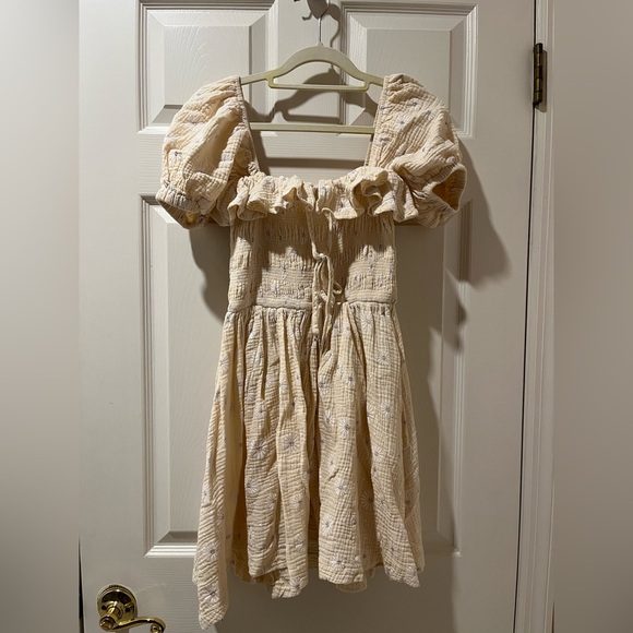 Verge Girl Ruffle Mini - Picture 2 of 5